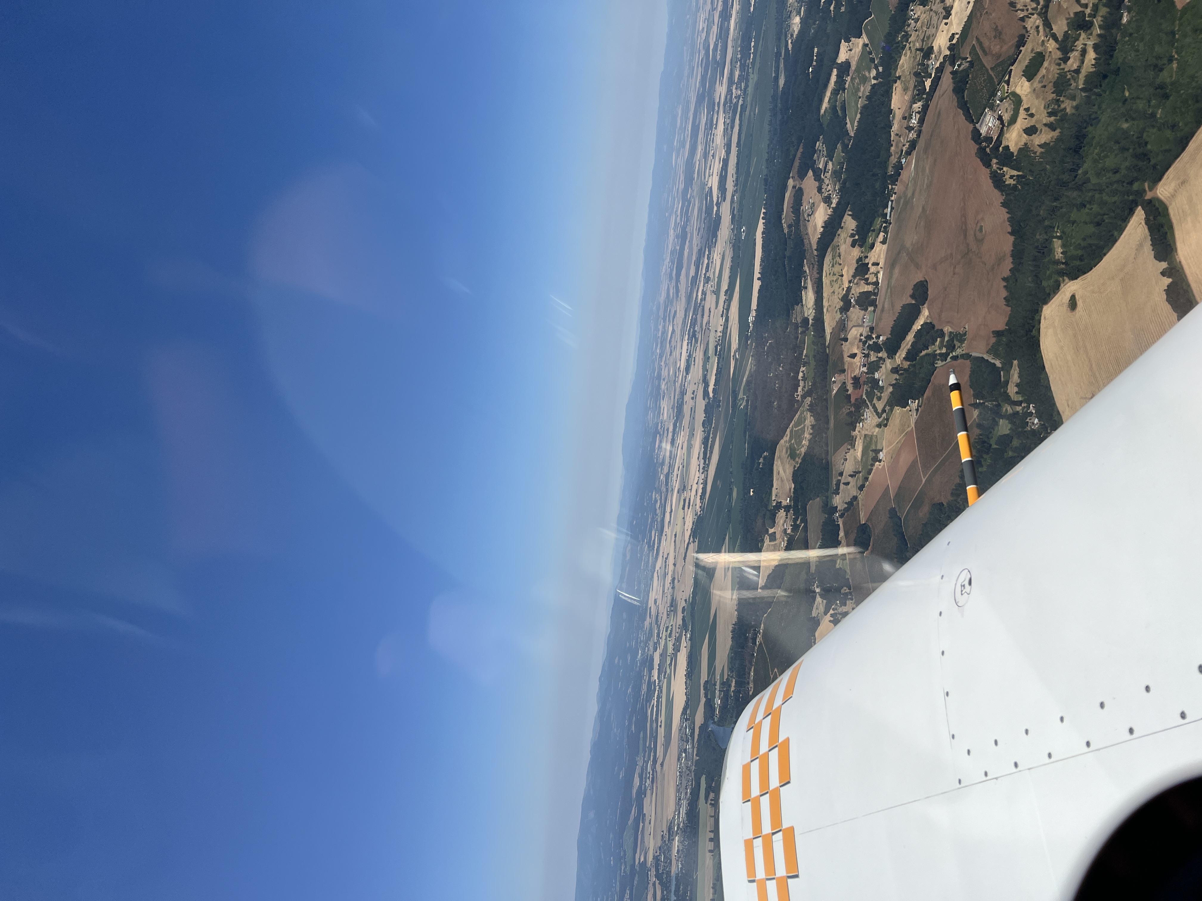 Wing tip Wednesday View heading north from Eugene.